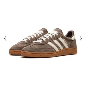 HANDBALL SPEZIAL WMNS
"EARTH STRATA GUM" EU 38
